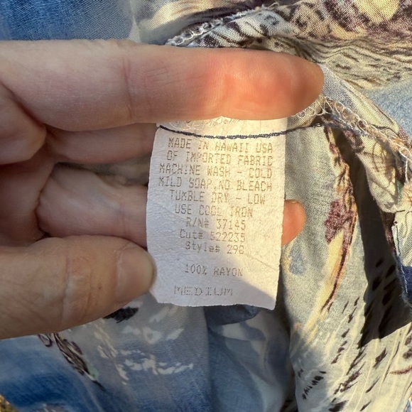 Hilo Hattie Blue Tropical Button Down Shirt - Picture 8 of 8